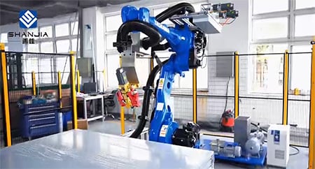 Hệ thống robot 6 trục bơm keo tự động