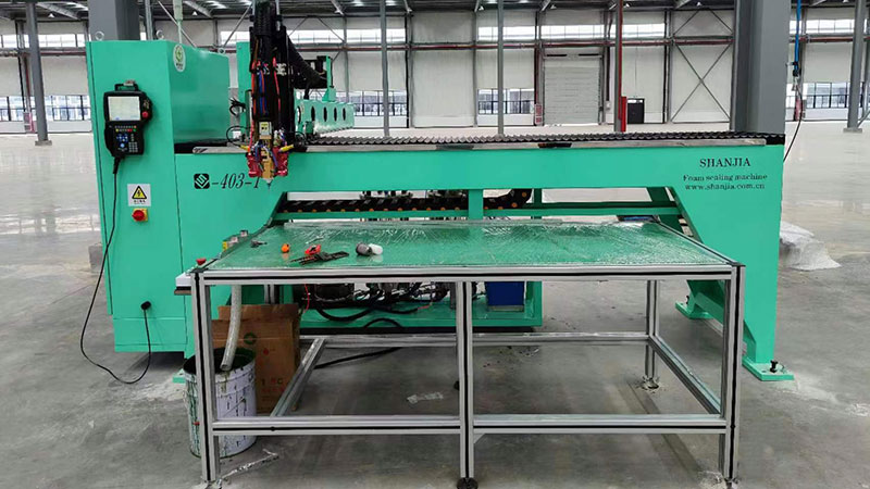 Máy phun gioăng xốp PU định hình tại chỗ (FIPFG)