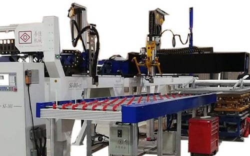 Dây Chuyền Phun Gioăng Làm Kín Tự Động 