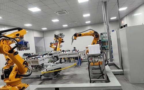 Dây Chuyền Phun Gioăng Làm Kín Tự Động 