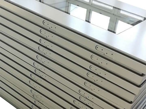 Làm kín gioăng cho cửa phòng sạch