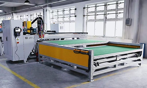 Hệ thống tạo gioăng FIPFG hai trạm với bàn chuyển đổi tự động